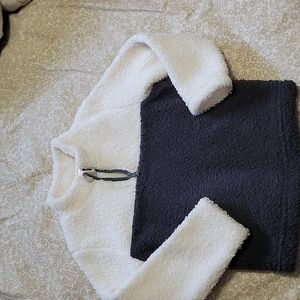 Cute cream n white sweatshirt coat